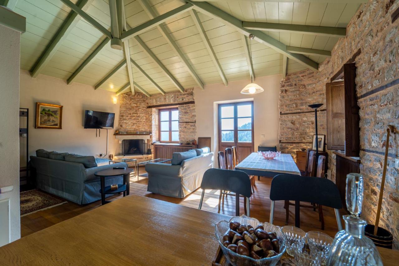 Maisonette Korfes-Κορφές-Μ Δύο Αυτόνομοι Όρoφοι Της Βίλας Κορφές Για Οικογένειες Και Μικρές Παρέες Karpenísion エクステリア 写真