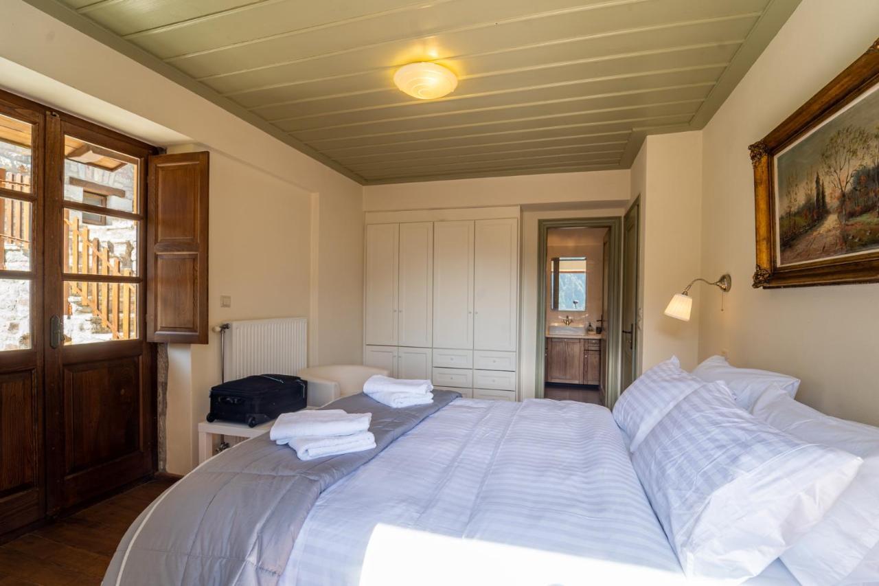 Maisonette Korfes-Κορφές-Μ Δύο Αυτόνομοι Όρoφοι Της Βίλας Κορφές Για Οικογένειες Και Μικρές Παρέες Karpenísion エクステリア 写真