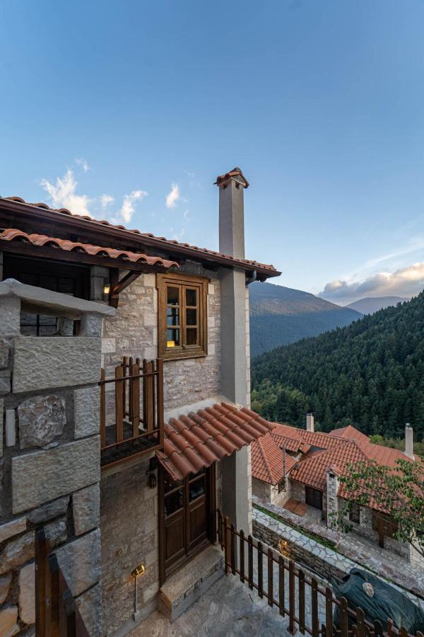 Maisonette Korfes-Κορφές-Μ Δύο Αυτόνομοι Όρoφοι Της Βίλας Κορφές Για Οικογένειες Και Μικρές Παρέες Karpenísion エクステリア 写真