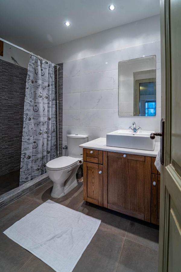 Maisonette Korfes-Κορφές-Μ Δύο Αυτόνομοι Όρoφοι Της Βίλας Κορφές Για Οικογένειες Και Μικρές Παρέες Karpenísion エクステリア 写真