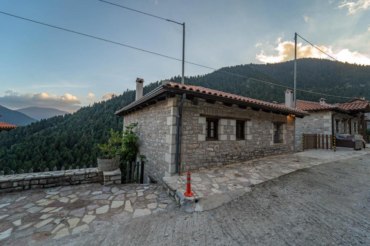 Maisonette Korfes-Κορφές-Μ Δύο Αυτόνομοι Όρoφοι Της Βίλας Κορφές Για Οικογένειες Και Μικρές Παρέες Karpenísion エクステリア 写真